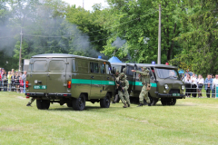 Пинские пограничники организовали праздничные мероприятия для горожан