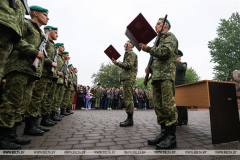 Пограничники приняли присягу в Брестской крепости...