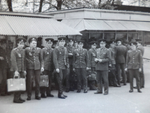 1981г наряд ждёт автобус старший наряда п-п-к Тарарин Эдуард Иванович