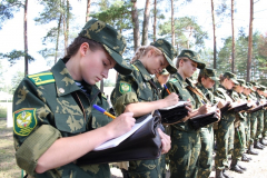 Первый набор девушек в Институт пограничной службы