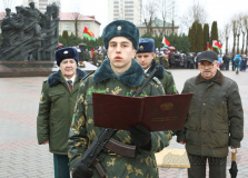 Более 200 военнослужащих нового пополнения Гродненской пограничной группы приняли присягу...