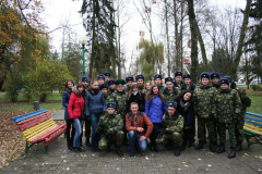 Воскресенье...ноябрь 2017... Центр подготовки специалистов пограничного контроля...сыграли в айсшток в городском парке...