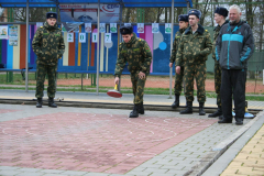 Воскресенье...ноябрь 2017... Центр подготовки специалистов пограничного контроля...сыграли в айсшток в городском парке...