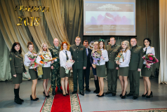 В Сморгонской пограничной группе 7 марта впервые состоялся шоу-конкурс «Леди граница – 2018», в котором приняли участие 6 очаров