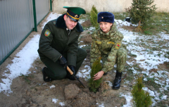 Молодые офицеры-пограничники приняты в офицерское собрание Брестской пограничной группы.