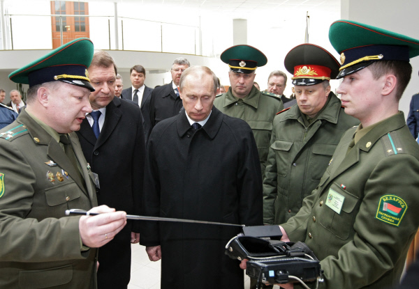 16 марта 2010 года. Владимир Путин в Бресте на белорусско-польской границе