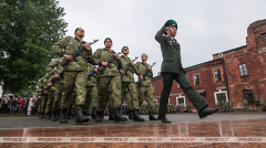 Пограничники приняли присягу в Брестской крепости...