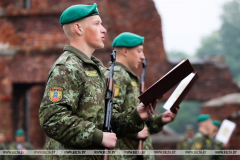 Пограничники приняли присягу в Брестской крепости...