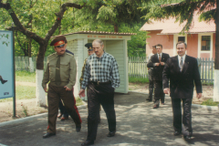 1998 год. Александр Лукашенко посетил заставу "Казимирово" Брестской пограничной группы..