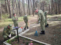 Гродненские пограничники присоединились к республиканскому субботнику