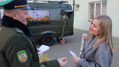 Брестские пограничники поздравили своих прекрасных коллег с Днем женщин