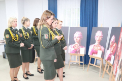 Председатель Белорусского союза женщин в канун Дня пограничника поздравила сотрудниц Госпогранкомитета