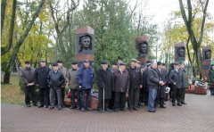 Памятник "Стражам границ" открыли после ремонта в Бресте...