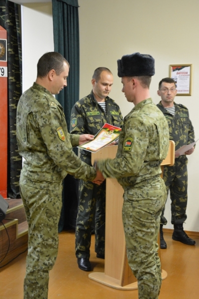 В Полоцком пограничном отряде 59 военнослужащих срочной военной службы увольняются в запас